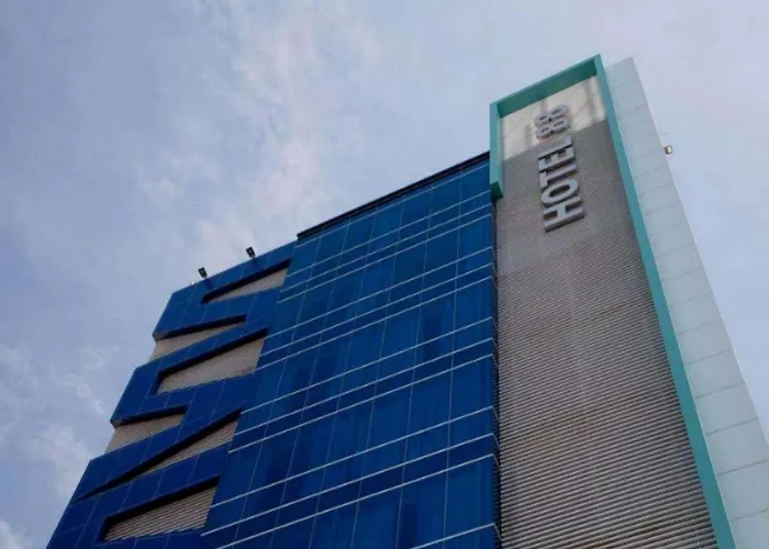 Hotel 88 Mangga Besar 62 - Best Breakfast - Near By Ancol And Government Center