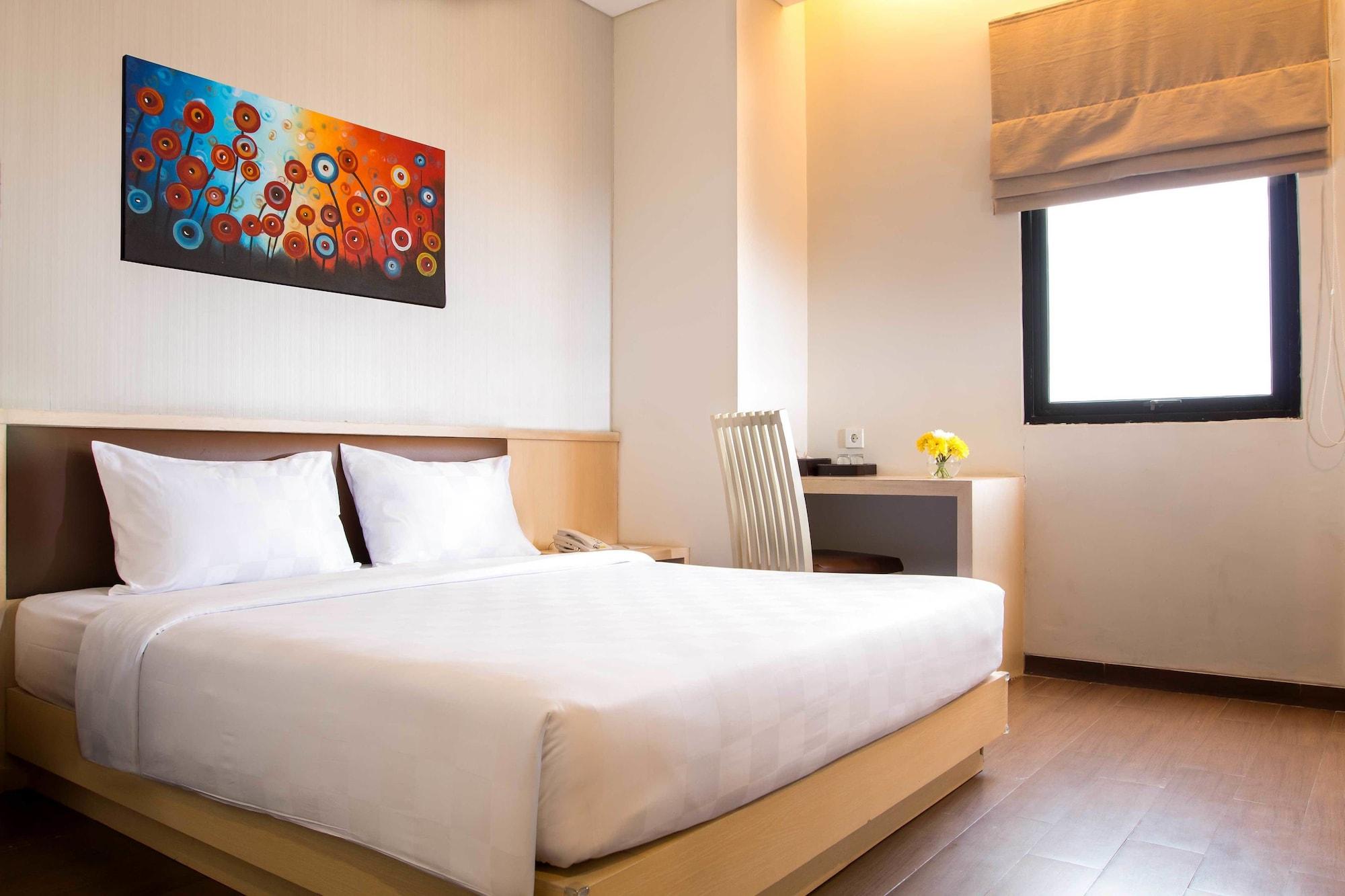 Hotel 88 Mangga Besar 62 - Breakfast - Near By Ancol And Government Center 2*